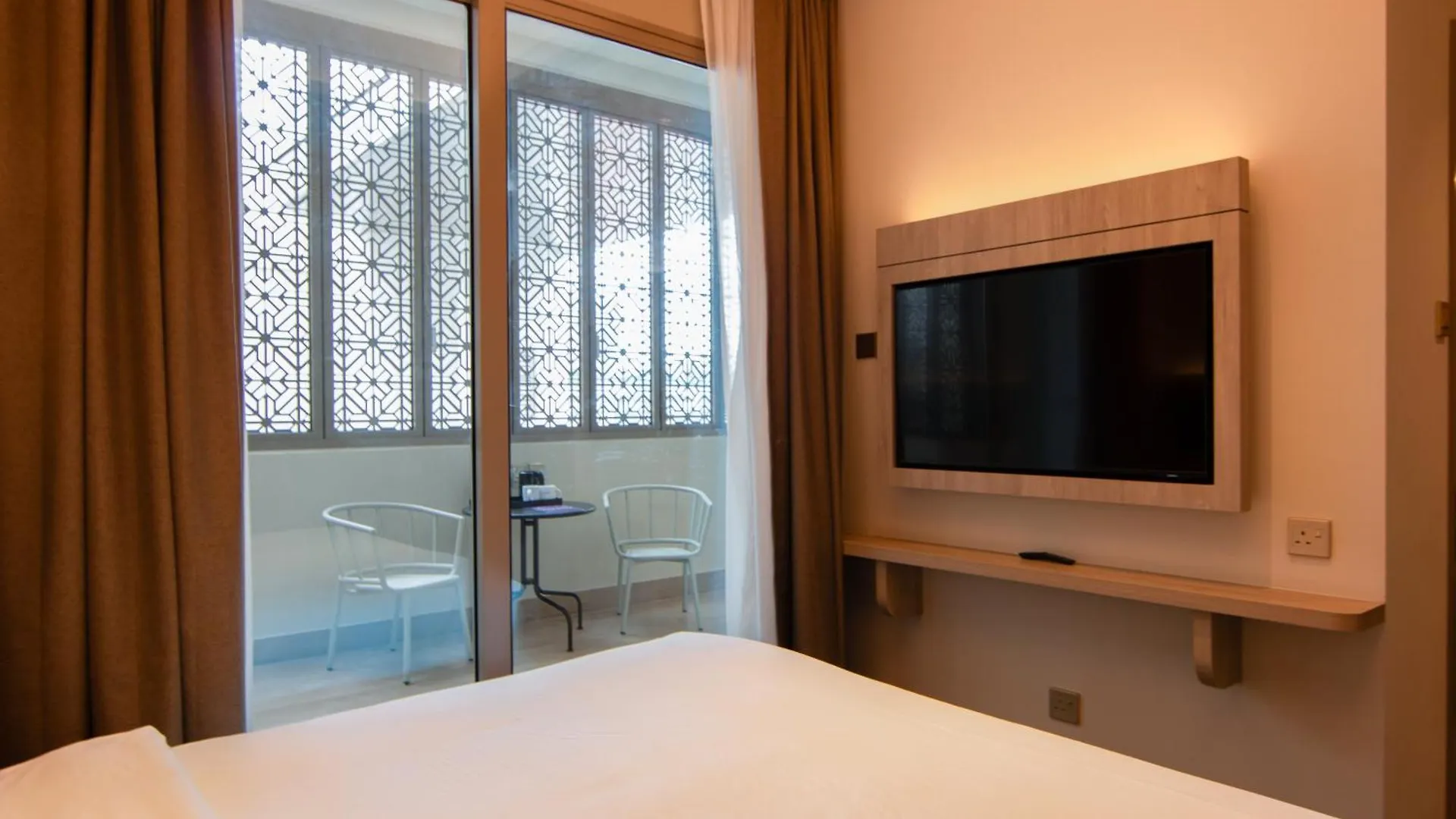 Aqueen Prestige Hotel Jalan Besar Singapore 4*,  Singapore