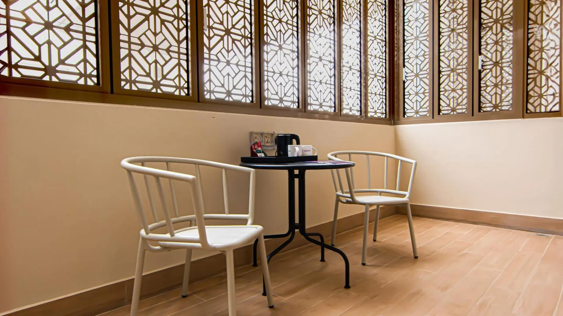 Aqueen Prestige Hotel Jalan Besar Singapore